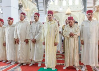 تشييع جثمان الراحلة عائشة الخطابي بالدار البيضاء بحضور الأمير مولاي رشيد