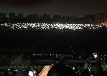 المكتب الوطني للكهرباء ينفي مسؤوليته عن انقطاع الكهرباء بملعب فاس