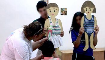 معارضون لحصص تربية جنسية يخربون أربع مدارس بلجيكية