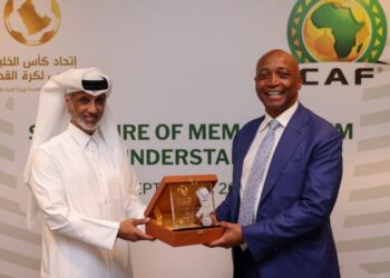 اتفاقية تعاون بين “كاف” واتحاد كأس الخليج العربي