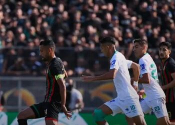 الجيش الملكي يفرض التعادل على مضيفه الرجاء الرياضي في كلاسيكو مثير