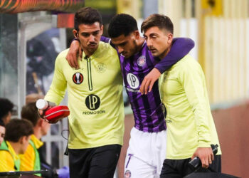 تولوز الفرنسي يعلن نجاح عملية الدولي المغربي زكريا أبو خلال