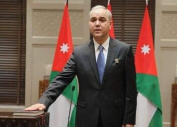 عمان.. توشيح حازم عصام الخطيب سفير الأردن السابق بالمغرب بالوسام العلوي من درجة ضابط كبير