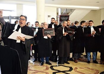 المحامون بابتدائية مراكش ينسحبون احتجاجا على وصفهم بالجهالة من قبل النيابة العامة