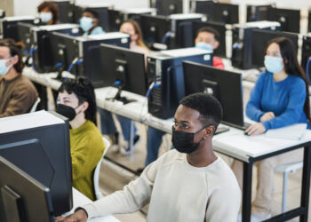 الحلول المالية للحاجيات المجتمعية الإفريقية رهين بالإستفادة من التطور التكنولوجي