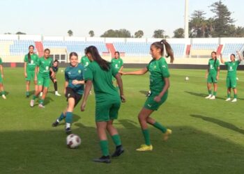 بالفيديو…تحضيرات المنتخب الوطني لكرة القدم النسوية لأقل من 20 سنة قبل أول مباراة إقصائية