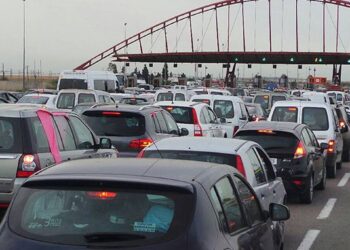 حركة مرور مهمة متوقعة بالطرق السيارة بمناسبة العطلة المدرسية