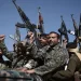 زعيم الحوثيين في اليمن يتوعد باستهداف السفن الإسرائيلية في البحر الأحمر