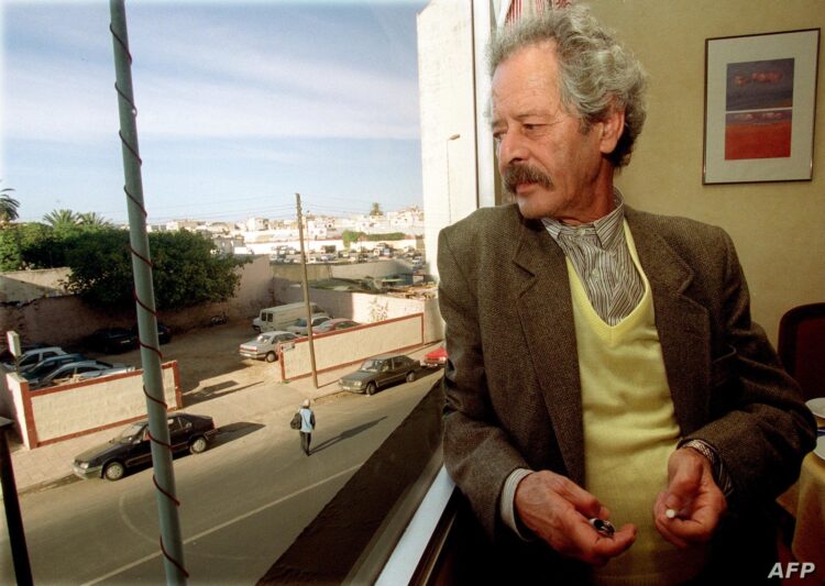 Moroccan novelist Mohammed Choukri poses 05 November 2000, in Casablanca.  Moroccan Ministry of Culture declared 30 October 2000 that Choukri's novel "For bread alone", banned in Morocco during 17 years is now authorized for sale. The novel, published in several languages, translated in English by American writer Paul Bowles, describes in graphic detail a childhood on the streets of Tangiers. AFP PHOTO/ABDELHAK SENNA / AFP PHOTO / ABDELHAK SENNA