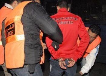 توقيف خمسة أشخاص بالدارالبيضاء يتعاطون المخدرات بالشارع العام