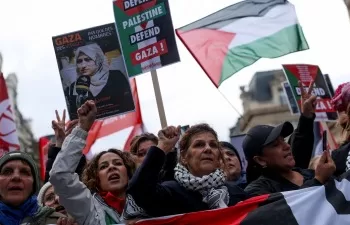 يمينيون متطرفون يعتدون على مؤتمر حول فلسطين في فرنسا
