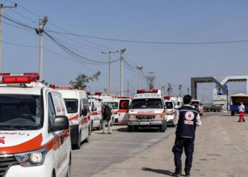 عبور 76 جريحا فلسطينيا و335 من الأجانب وحاملي الجنسيات المزدوجة معبر رفح إلى مصر
