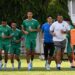 بالفيديو…المنتخب الوطني يجري اول حصة تدريبية بتنزانبا