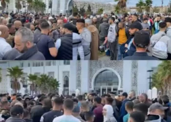 سكان حي بنكيران يحتجون أمام المحكمة الابتدائية بطنجة