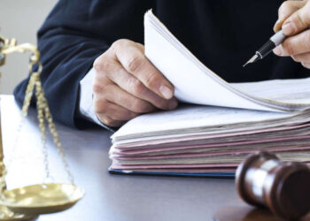 سنة حبسا لموثق سابق من أجل اختلاس وتبديد أموال عمومية وخاصة