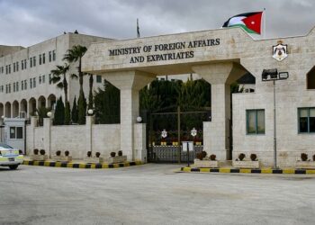 الأردن يقرر استدعاء سفيره من إسرائيل “فورا” 