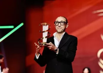 المهرجان الدولي للفيلم بمراكش يكرم المخرج فوزي بنسعيدي، الوجه البارز في السينما المغربية