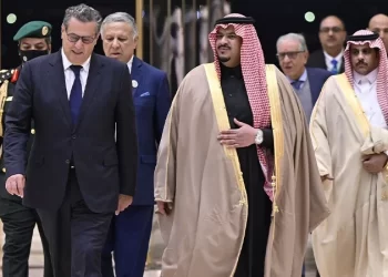 رئيس الحكومة يحل بالرياض لتمثيل صاحب الجلالة في ثلاث اجتماعات على مستوى القمة