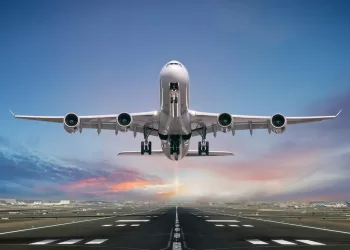 فرنسا.. 2022، أسوأ عام خلال العقد من حيث تأخير رحلات الطيران