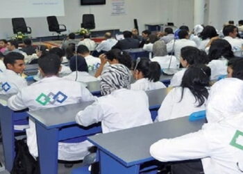 أساتذة التكوين المهني يلوحون بإضراب عام