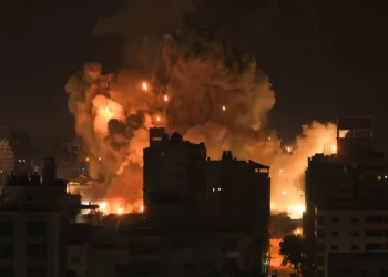اليوم الأكثر دموية في غزة: عشرات الشهداء وقنابل عملاقة