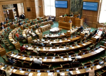 البرلمان الدنماركي يقر  قانون ا يحظر إحراق المصحف