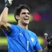 الحارس الدولي المغربي ياسين بونو يتوج بجائزة “الأسد الذهبي” لجريدة “المنتخب”