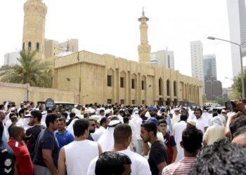 الكويت توقف ثلاثة أشخاص من تونس خططوا لاستهداف مسجد للشيعة