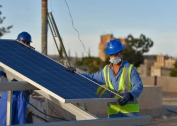 النسبية المعرقلة للتطور والتنمية