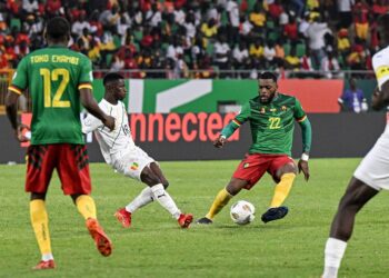 التعادل الإيجابي 1-1 يسحم لقاء غينيا والكاميرون