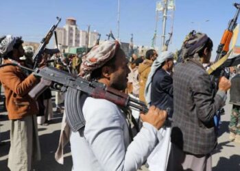 الحوثيون :عدوان أميركي بمشاركة بريطانية” يستهدف مدنا يمنية عدة
