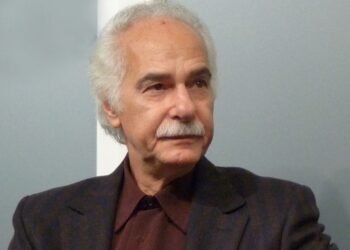 معرض “شاعر يمر”.. دعوة لاستكشاف العالم الفني والأدبي لعبد اللطيف اللعبي