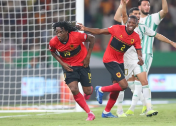 كأس أمم إفريقيا: الجزائر تستهل مشوارها بتعادل مخيب مع أنغولا 1-1