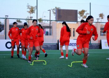 المنتخب الوطني لكرة القدم النسوية لاقل من 20 سنة يجري اول حصة تدريبية بمصر