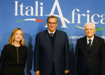 إيطاليا مهتمة بالانخراط في المشاريع التي ينفذها المغرب في مجال الطاقات المتجددة