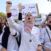 أزمة قطاع الصحة.. طلبة الطب يقاطعون الامتحانات وينظمون مسيرة وطنية بالرباط