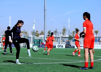 بالفيديو..المنتخب الوطني لكرة القدم النسوية لأقل من 20 سنة يواصل استعداداته بمصر