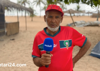 دامت 3 أشهر..قصة الحاج الذي بدأ رحلته من مكناس إلى الكوت ديفوار على دراجة هوائية لتشجيع الأسود