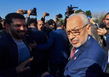 الحكم على زعيم حزب النهضة التونسي راشد الغنوشي بالسجن ثلاث سنوات