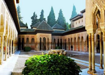 لقاء أدبي بفاس يسلط الضوء على مؤلف “البحث والإبداع في الدراسات الإسبانية المغربية”