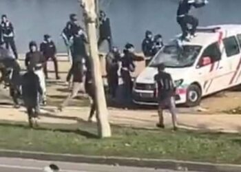 بالصور .. ضبط 29 شخصًا بتهم الشغب خلال مباراة الرجاء البيضاوي والمغرب التطواني