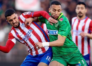 المغرب التطواني يفرض التعادل على الرجاء متصدر ترتيب البطولة الاحترافية