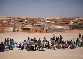 فضح الأطروحة الانفصالية.. دول عديدة تحذر رعياها من السفر إلى مخيمات تندوف