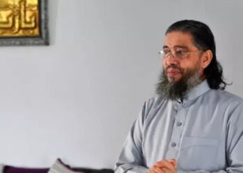 طرد عالم دين تونسي عاش 40 سنة في فرنسا