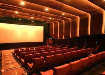 بنسعيد ينتزع القاعات من المسرح ويمنحها للسينما