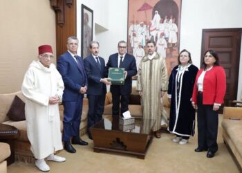أخنوش يتسلم تقريرا حول مراجعة مدون الأسرة