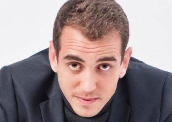 إخلاء سبيل المنشط الإذاعي محمد بوصفيحة، المعروف بـ”مومو” في انتظار التقديم أمام