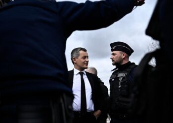 سلطات فرنسية تُرحّل مغربياً مُداناً بالإرهاب