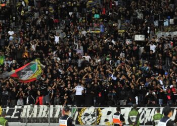 إعتقالات في صفوف جماهير الجيش الملكي عقب مباراة العساكر و أولمبيك أسفي