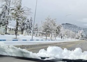 الثلوج تكسو جبال شفشاون النواحي صباح اليوم
